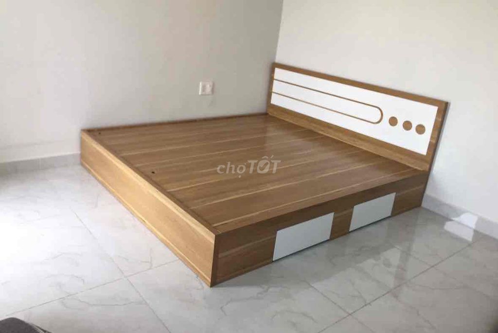 Giường ngủ 1m6x2m Hiện đại. Mua bán Giường, chăn ga gối nệm tại Thành phố Thuận An Bình Dương được đăng bởi Hong Le hình 1