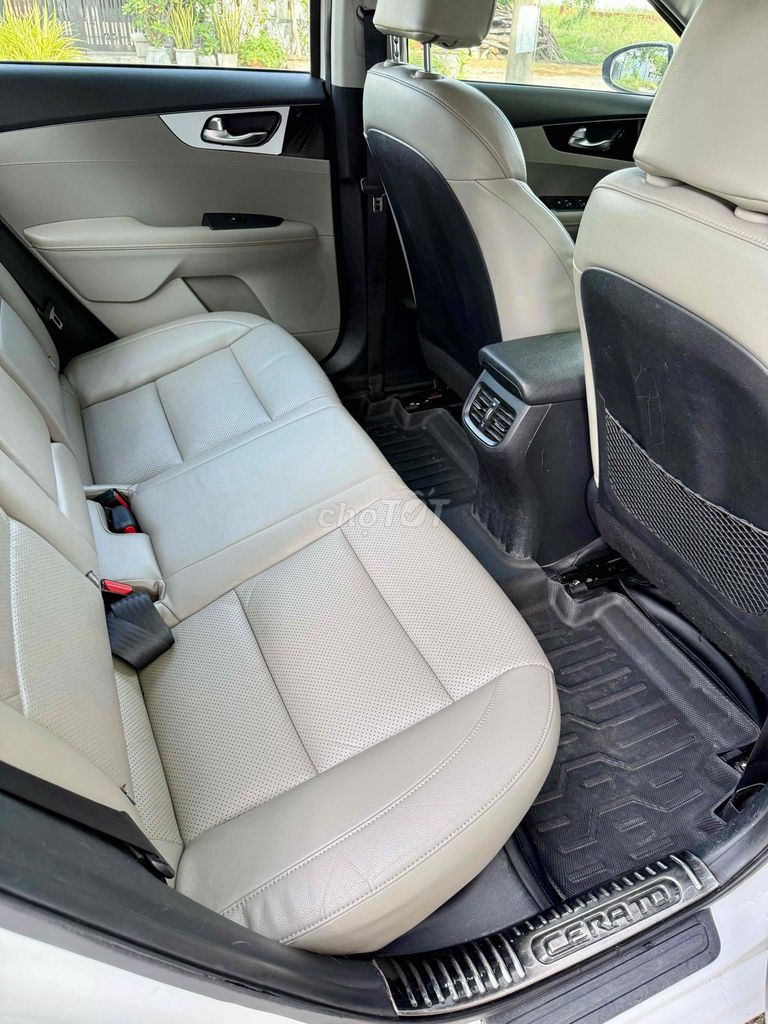 Kia Cerato 2019 1.6 AT Luxury - 77000 km. Mua bán Ô tô tại Quận Ngũ Hành Sơn Đà Nẵng được đăng bởi xuân hình 5