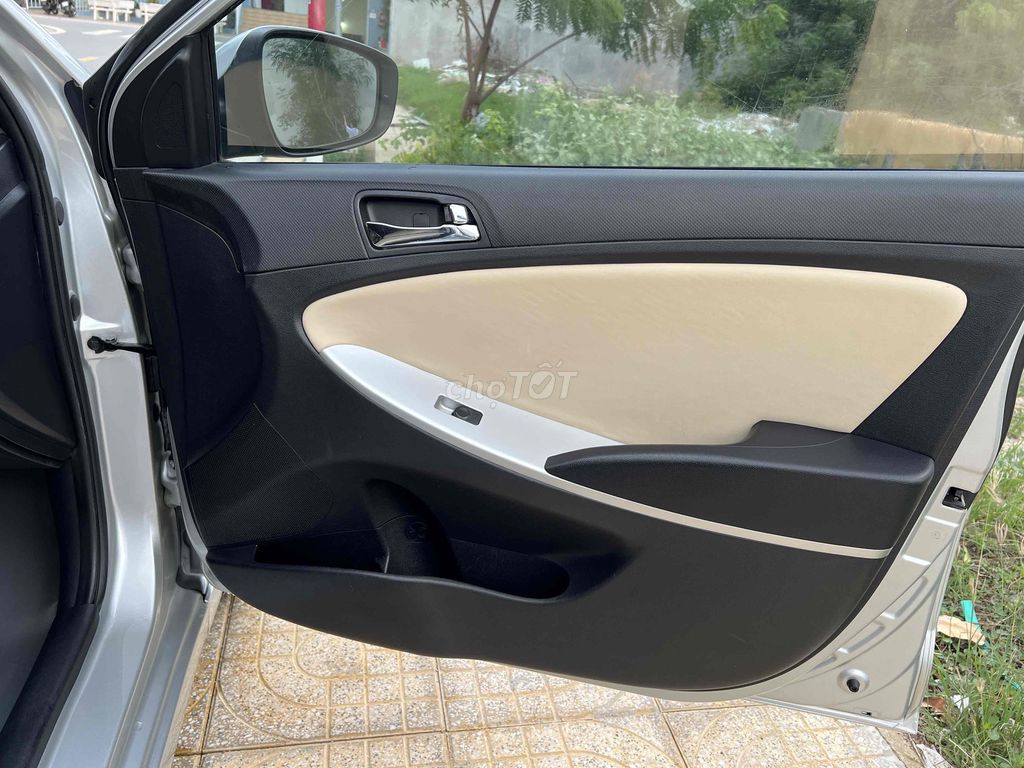 Cần bán Hyundai Accent 2012 1.4 MT (xe nhập Hàn). Mua bán Ô tô tại Thành phố Phan Rang-Tháp Chàm Ninh Thuận được đăng bởi CarLand Định Anh hình 10
