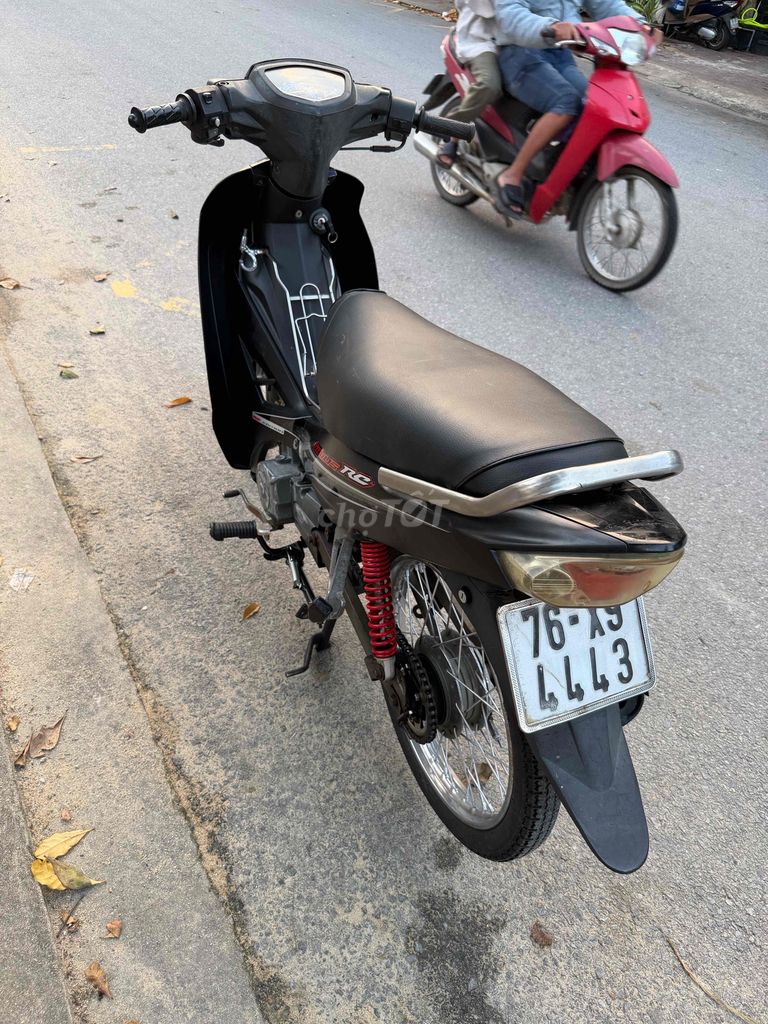 Sirus liên doanh máy ngon tất cả chức năng ok 6tr. Mua bán Xe máy tại Thành phố Quảng Ngãi Quảng Ngãi được đăng bởi Hien hình 6