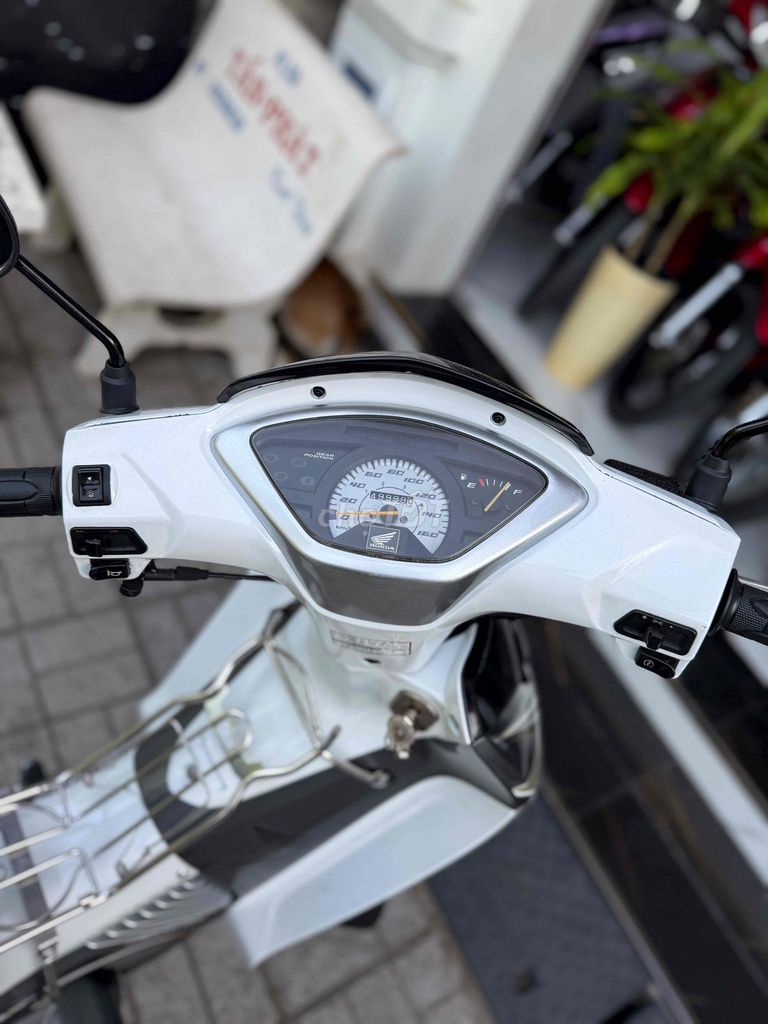 Honda Future Neo 2007 Trắng. Mua bán Xe máy tại Thành phố Sóc Trăng Sóc Trăng được đăng bởi Mạnh Huỳnh hình 9