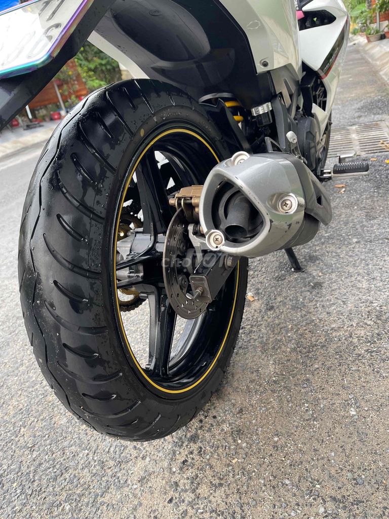 Yamaha Exciter 150 Trắng Zin êm Tốt. Mua bán Xe máy tại Thành phố Bến Tre Bến Tre được đăng bởi A Teo hình 7