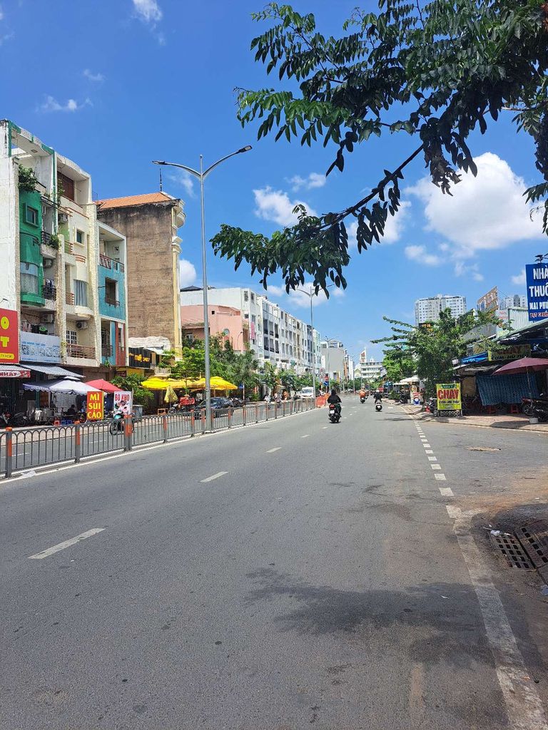 Mặt Tiền Tạ Quang Bửu gần siêu thị EON Q8, giá 18 tỷ. Mua bán nhà ở tại Quận 8 Tp Hồ Chí Minh được đăng bởi Cao Minh Phương hình 1