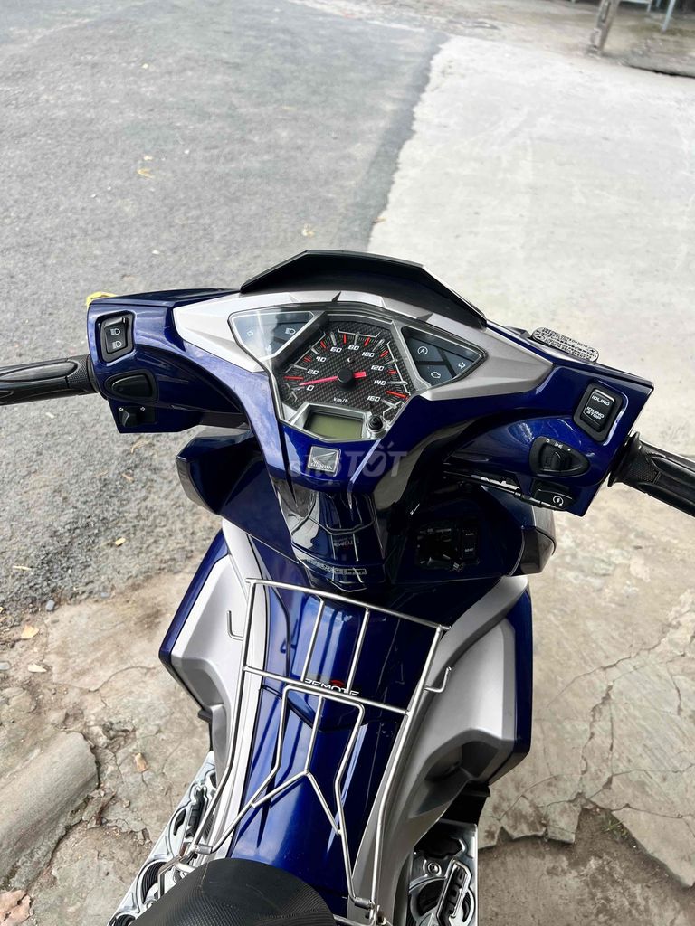 Airblade Fi xe đẹp Máy Zin. Mua bán Xe máy tại Huyện Lai Vung Đồng Tháp được đăng bởi Cửa Hàng Xe Gắn Máy PHONG uy tín hình 3