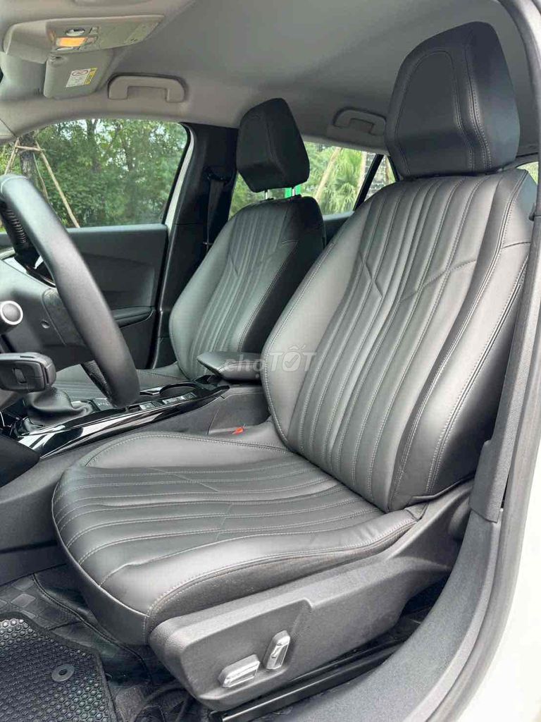 Peugeot 2008 GTLine 2021. Mua bán Ô tô tại Quận Long Biên Hà Nội được đăng bởi Trang Gala hình 12