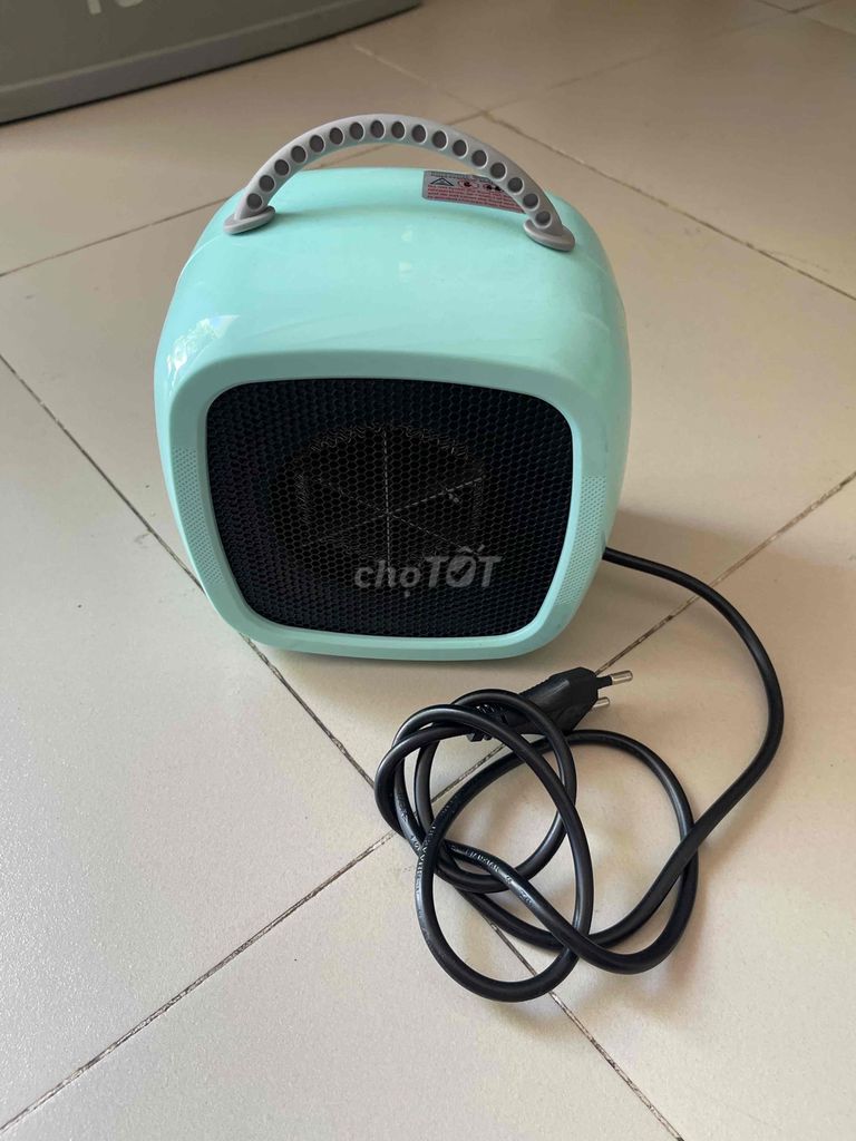 Quạt Sưởi mini để bàn. Mua bán Quạt tại Huyện Nhà Bè Tp Hồ Chí Minh được đăng bởi Mr Lê hình 1
