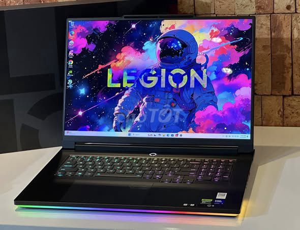 Lenovo Legion 9i Core Ultra 9 18 inch 32GB/1TB Like new. Mua bán Laptop tại Quận 5 Tp Hồ Chí Minh được đăng bởi Hội Đồ Điện Tử hình 1