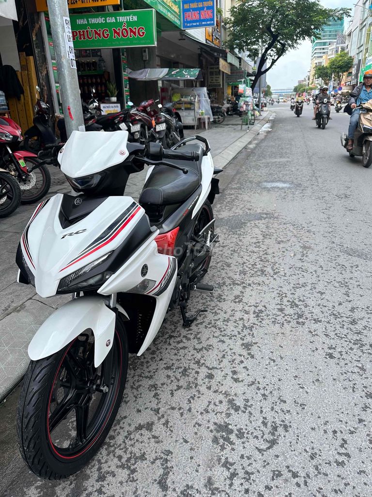 Yamaha Exciter 155 VVA Trắng Đỏ Đen. Mua bán Xe máy tại Quận Thanh Khê Đà Nẵng được đăng bởi NHỰT hình 2