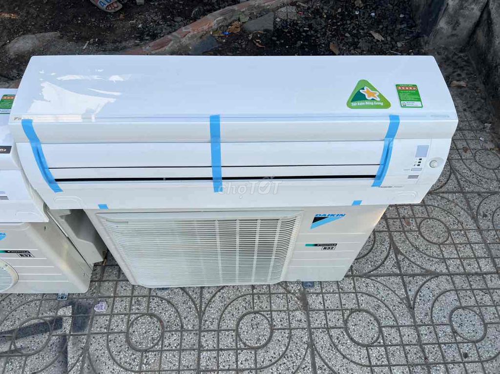 Máy lạnh Daikin inverter 2hp mới 95% sx 2019