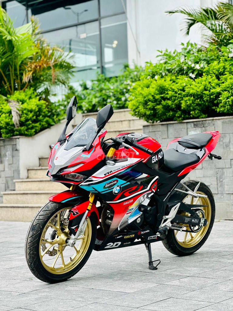 Siêu phẩm CBR150RR 2023 lướt 4000km quá đẹp