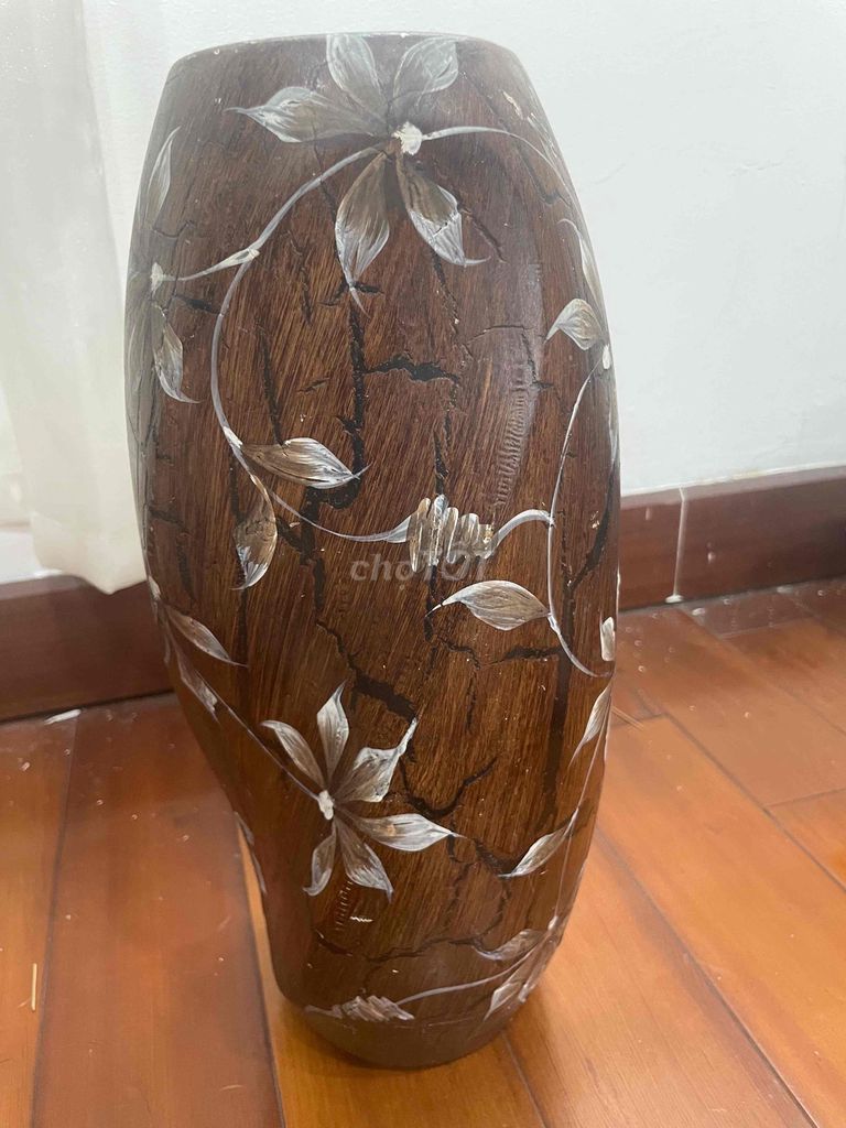 Bình hoa Gỗ Nâu Mộc mạc. Mua bán Cây cảnh, đồ trang trí tại Quận Cầu Giấy Hà Nội được đăng bởi Nguyễn Thắng hình 1