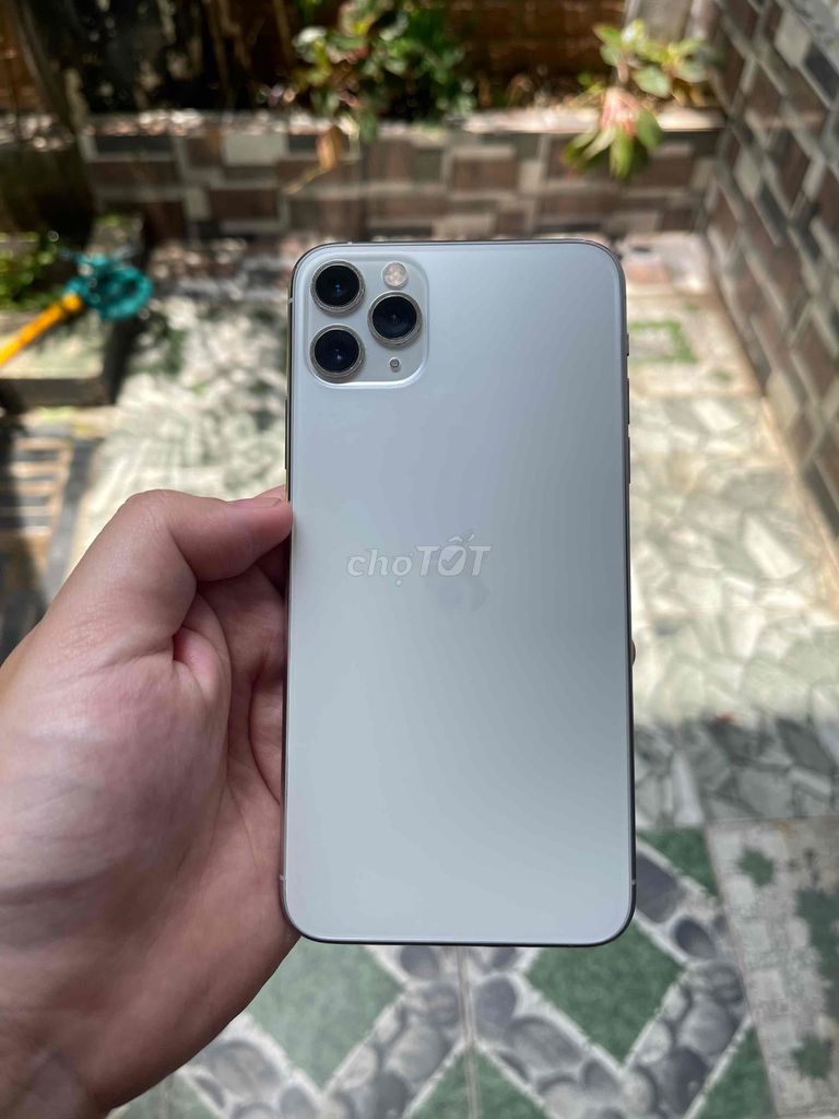 iPhone 11 Pro Max 256GB QT 97%. Mua bán Điện thoại tại Thành phố Dĩ An Bình Dương được đăng bởi Kajiema hình 1