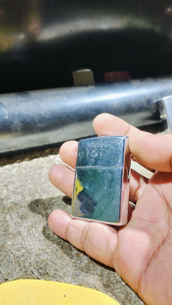 Bật lửa Zippo La Mã Kim loại Bạc