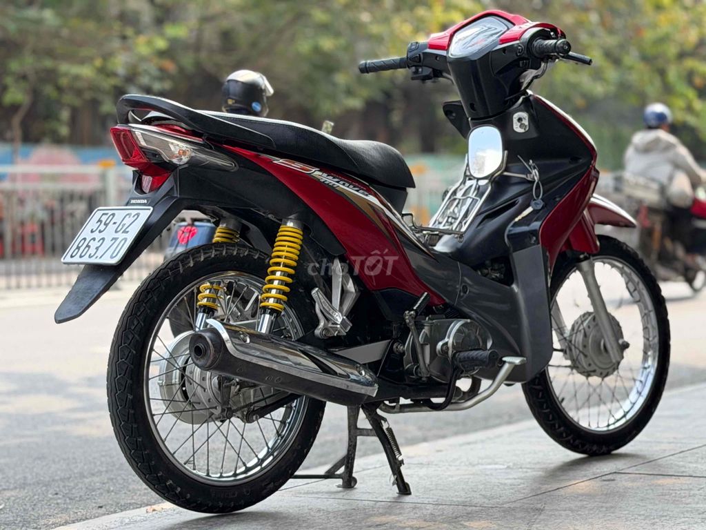 xe biển số thành phố chính chủ công chứng sang tên. Mua bán Xe máy tại Quận Tân Phú Tp Hồ Chí Minh được đăng bởi   Toàn Giàu  hình 3