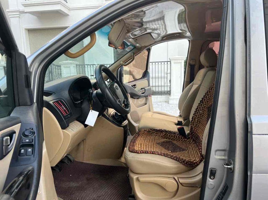 Hyundai Grand Starex 2011 - 9 chỗ. Mua bán Ô tô tại Quận Hà Đông Hà Nội được đăng bởi Hiệp Xoăn Hà Đông hình 9