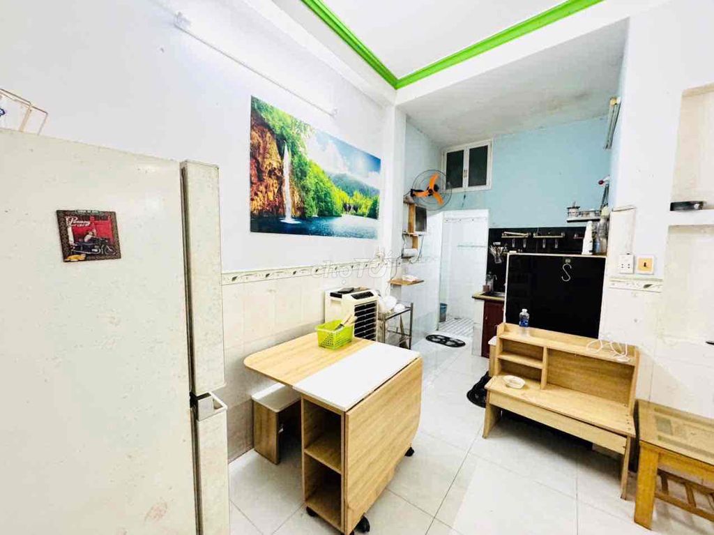 Аренда · 3 комн. · 42 м² · Quận 4, ул. Đường Nguyễn Thần Hiến