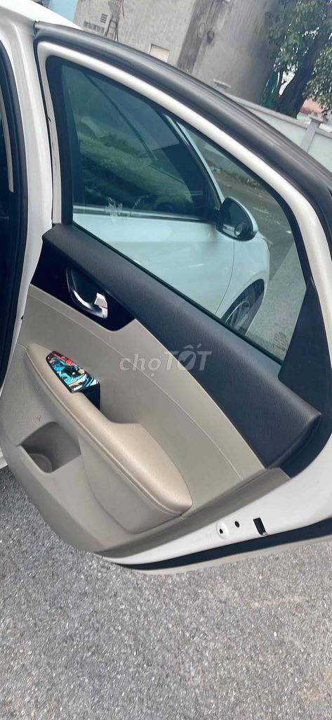 Kia Cerato mẫu mới đăng kí 2019 - 95000 km. Mua bán Ô tô tại Thành phố Dĩ An Bình Dương được đăng bởi Phan văn Độ hình 20