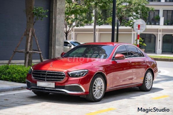 Mercedes Benz E class E200 Exclusive 2021 Красный