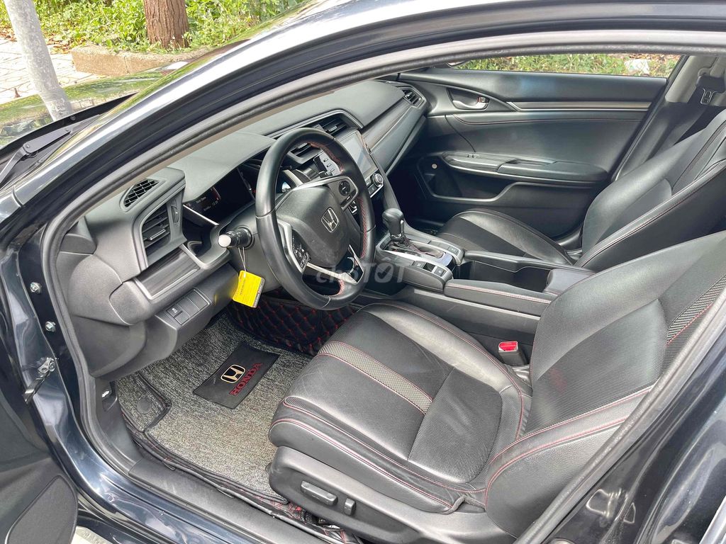 Honda Civic 2019 RS 61000 km, full hãng, odo chuẩn. Mua bán Ô tô tại Thành phố Thuận An Bình Dương được đăng bởi Nguyễn Duy Truyền hình 10