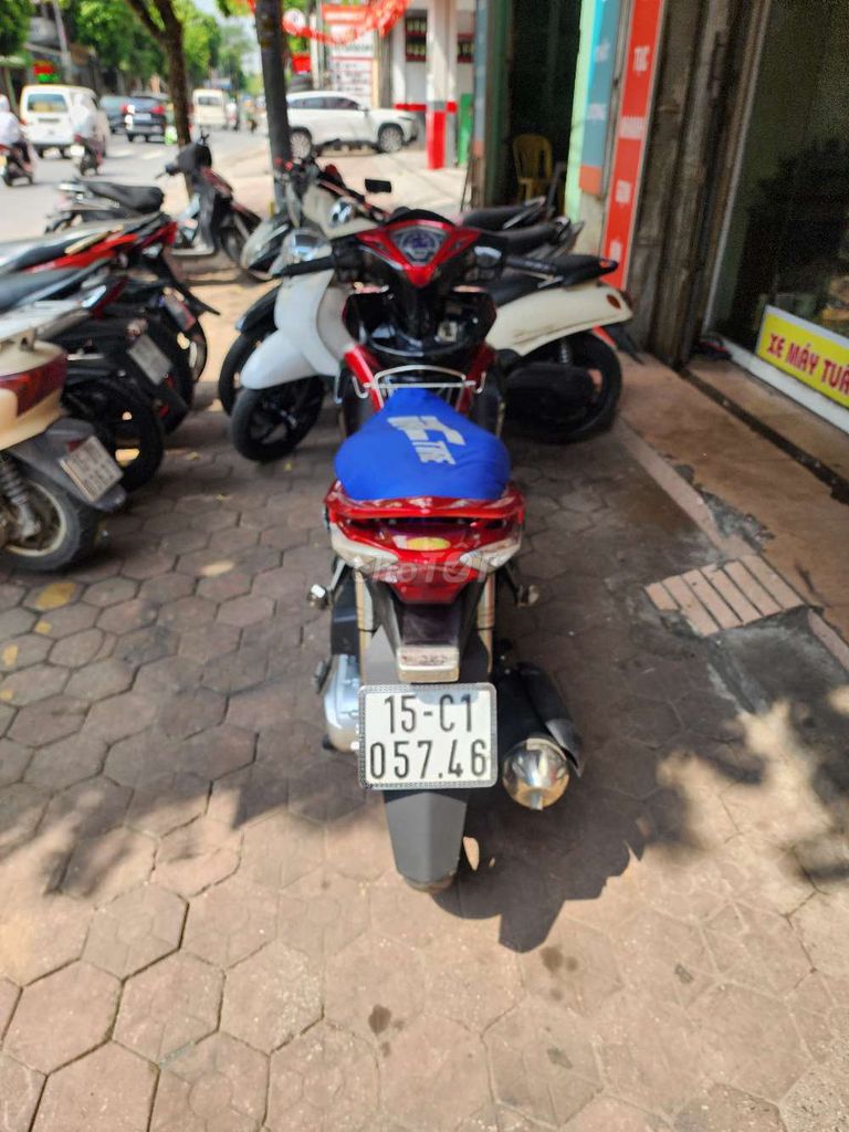 Chính chủ máy zin cần bán hình thức đẹp. Mua bán Xe máy tại Quận Kiến An Hải Phòng được đăng bởi Hà Minh Tuấn hình 1