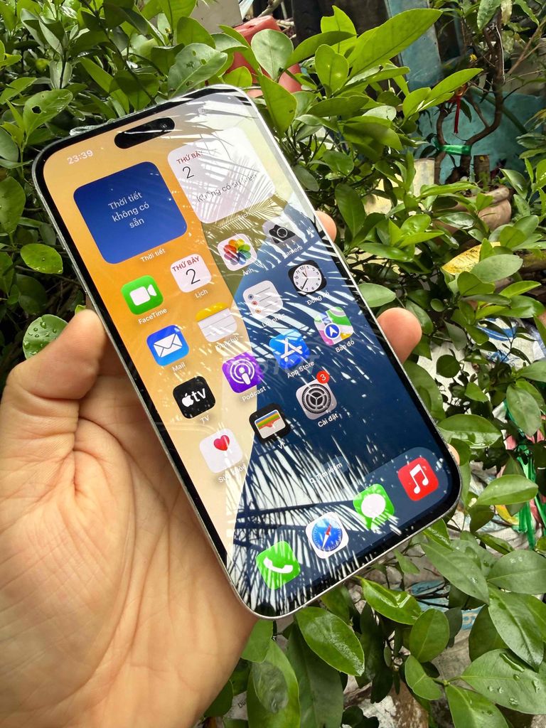 máy 14pro max 128g pin 89% trắng zin áp máy 2 sim. Mua bán Điện thoại tại Thành phố Vĩnh Long Vĩnh Long được đăng bởi Lê Minh Lâm Hà hình 1