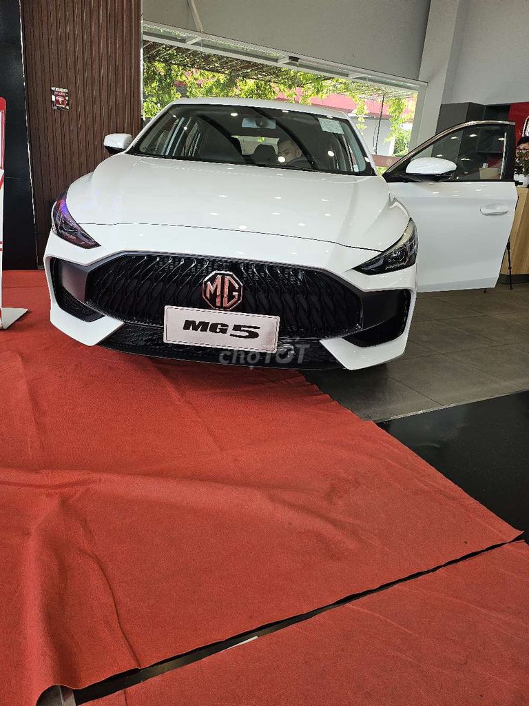MG5 LUX💥💥MIỄN PHÍ TRƯỚC BẠ💥TRẢ TRƯỚC 130 Triệu. Mua bán Ô tô tại Quận 6 Tp Hồ Chí Minh được đăng bởi SHOWROOM Ô TÔ MG KINH DƯƠNG VƯƠNG  hình 2