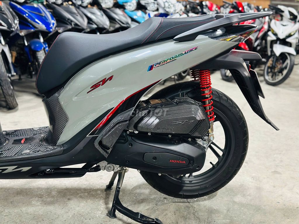 XE MÁYTHANH TÙNG_SH 125I ABS XÁM XI LƯỚT 2025 KENG. Mua bán Xe máy tại Quận Nam Từ Liêm Hà Nội được đăng bởi THANH TÙNG hình 6