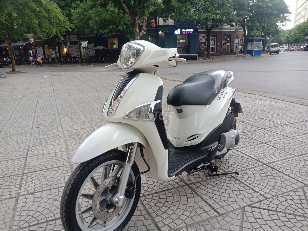 PIAGGIO LIBERTY 3VIE TRẮNG MÁY NGUYÊN BIỂN 29. Mua bán Xe máy tại Quận Nam Từ Liêm Hà Nội được đăng bởi Hoàng Lan hình 1