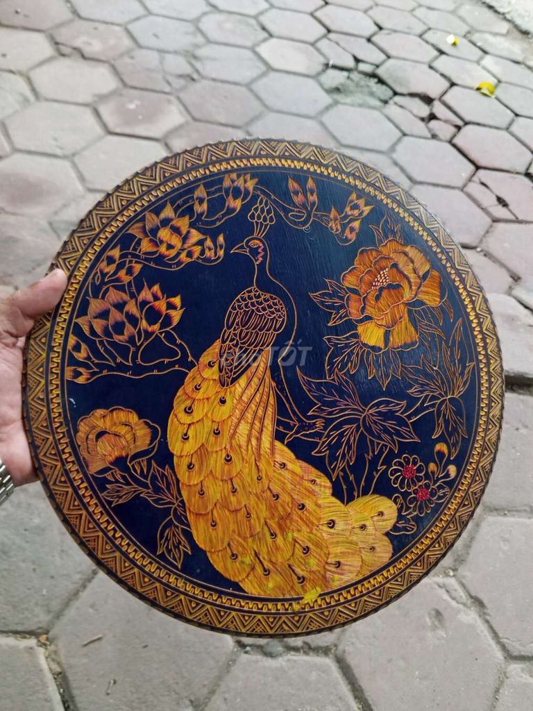 Tranh gỗ chim công đục thủ công 34cm. Mua bán Đồ sưu tầm, đồ cổ tại Quận Hà Đông Hà Nội được đăng bởi Đồ cũ sưu tầm hà nội hình 1