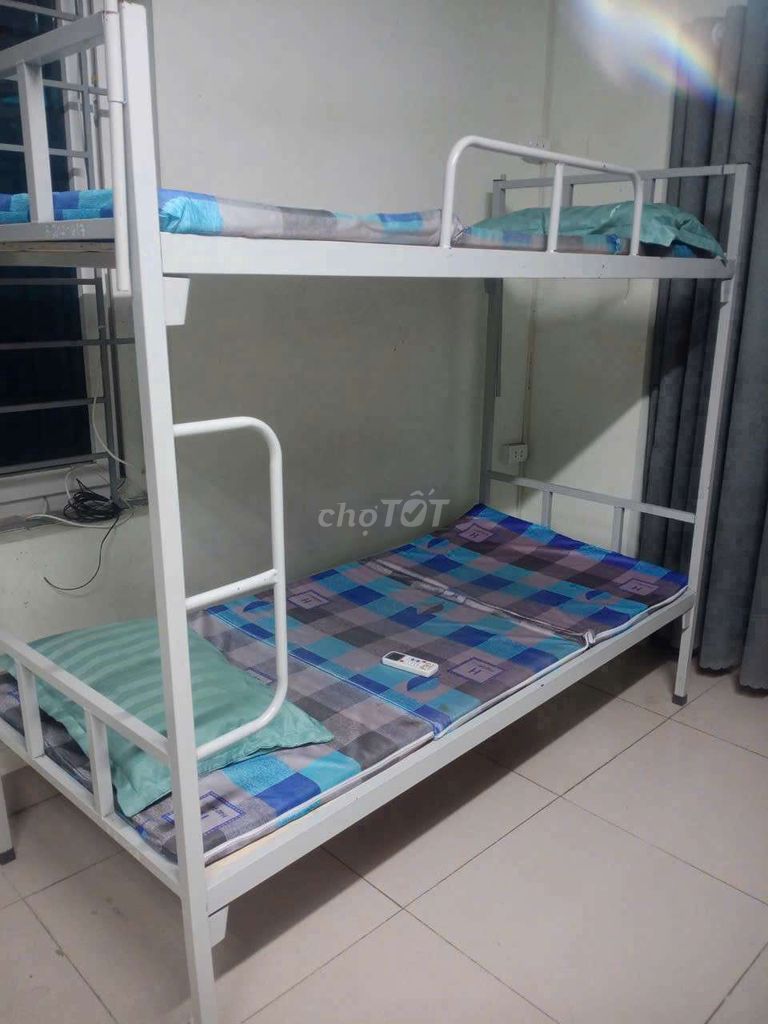 Giường tầng Sắt Xám Tiết kiệm không gian. Mua bán Giường, chăn ga gối nệm tại Quận Bắc Từ Liêm Hà Nội được đăng bởi Khiên Nguyễn hình 1