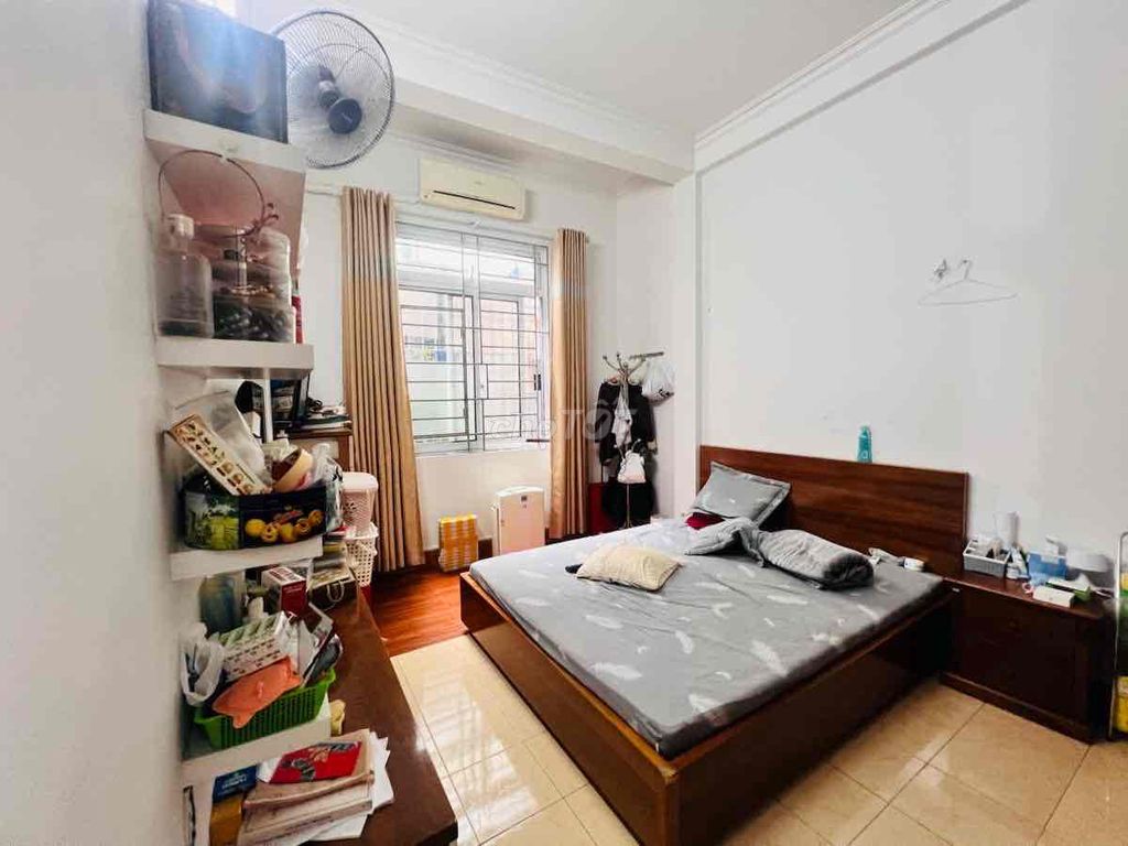 BÁN NHÀ ĐÀO TẤN - MẶT TIỀN RỘNG - PHÒNG VƯỢNG KHÍ - NGÕ THÔNG. Mua bán nhà ở tại Quận Ba Đình Hà Nội được đăng bởi Nguyễn Hiền Land hình 1
