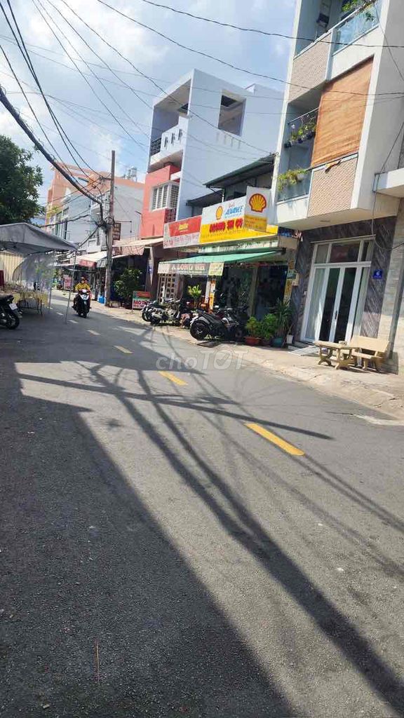 Nhà mặt tiền giá tốt, chính chủ đăng tin bán. Mua bán nhà ở tại Quận Tân Phú Tp Hồ Chí Minh được đăng bởi Miki hình 5