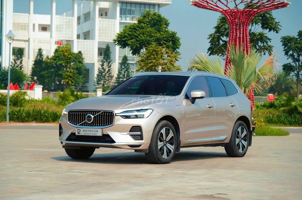 Volvo XC60 T8 Hybrid 2025 Xăng Điện Đặc Biệt
