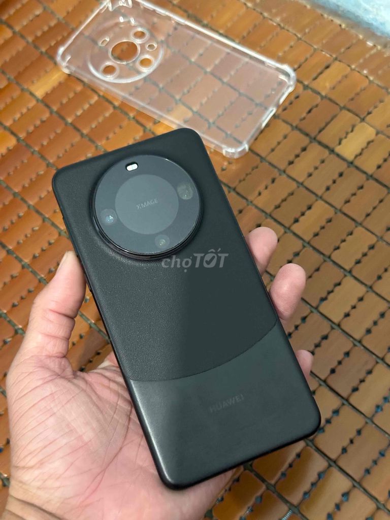 Huawei Mate 60 Pro 12GB/512GB Đen zin chuẩn. Mua bán Điện thoại tại Thành phố Thủ Dầu Một Bình Dương được đăng bởi Hoàng hải hình 1