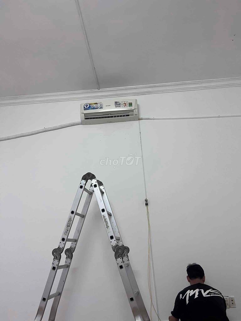 Thanh lý máy lạnh Sharp 1.5hp inverter Thái Lan