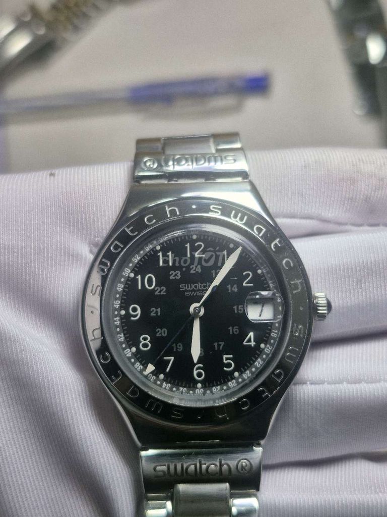Đồng hồ Swatch Nam Thép không gỉ. Mua bán Đồng hồ tại Huyện Quỳnh Lưu Nghệ An được đăng bởi Hoàng Chiến hình 1