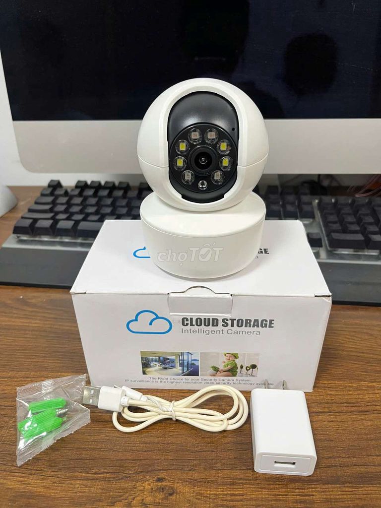 Camera an ninh xoay 360 độ UHD. Mua bán Máy ảnh, Máy quay tại Thành phố Buôn Ma Thuột Đắk Lắk được đăng bởi Hoàng Thu Uyên hình 1