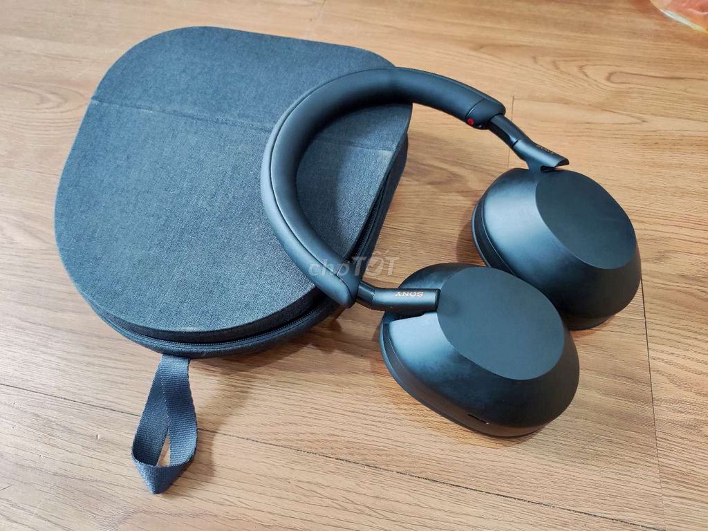 Tai nghe Sony WH-1000XM5 - Màu đen - Ngoại hình 97. Mua bán Tivi, Âm thanh tại Quận 5 Tp Hồ Chí Minh được đăng bởi Cam Phu hình 1