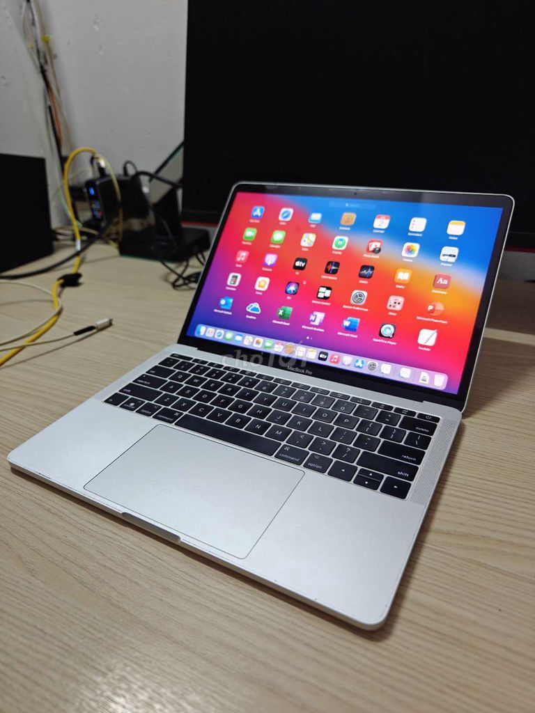 Apple MacBook Pro 13-inch 2017 i5 8GB/128GB Bạc. Mua bán Laptop tại Quận Hải Châu Đà Nẵng được đăng bởi Mr. Rich hình 1