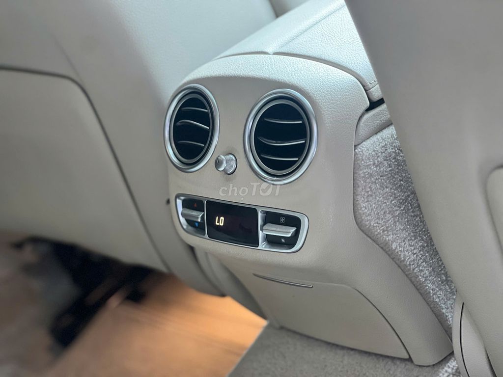 MERCEDES MODEL 07/201, XE ĐẸP NGUYÊN ZIN.. Mua bán Ô tô tại Quận Bình Thạnh Tp Hồ Chí Minh được đăng bởi Anh Chiến hình 17