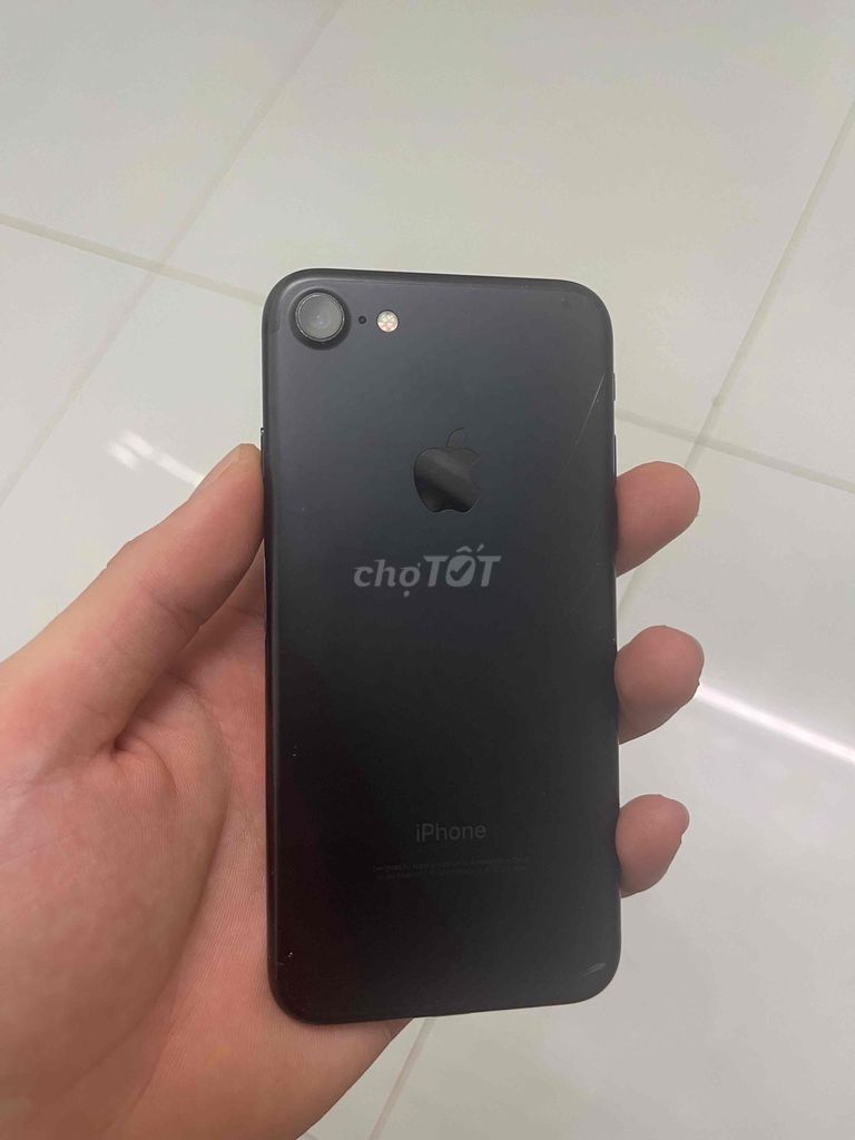 Apple iPhone 7 32GB Đen Đã dùng. Mua bán Điện thoại tại Huyện Trảng Bom Đồng Nai được đăng bởi Lâm Chí hình 1