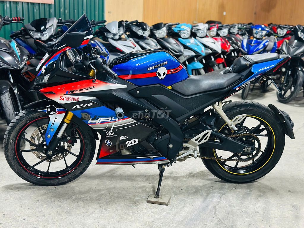 XE MÁYTHANH TÙNG_R15 V3 XANH DÁN FULL ĐỀ CAN. Mua bán Xe máy tại Quận Nam Từ Liêm Hà Nội được đăng bởi THANH TÙNG hình 2