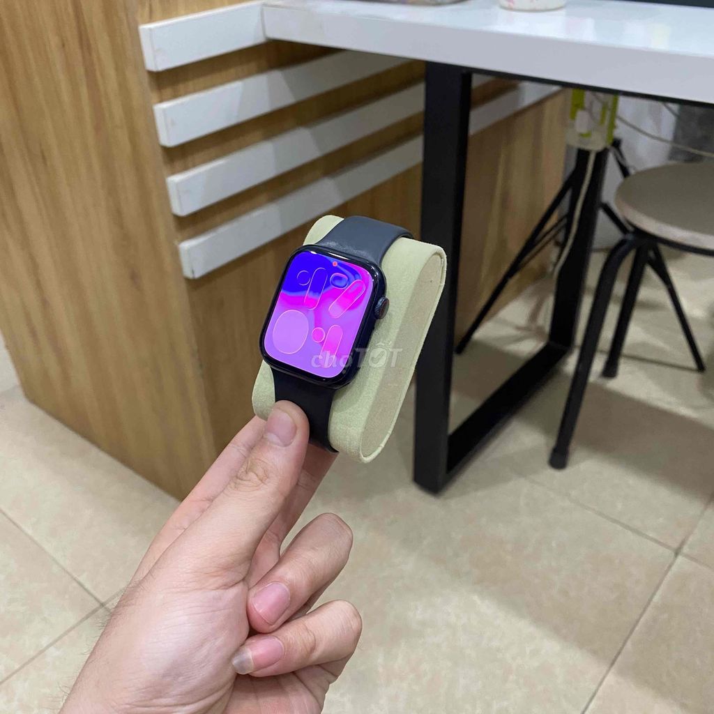 Apple Watch Series 8 45mm Midnight LTE ESIM. Mua bán Thiết bị đeo thông minh tại Quận Thanh Xuân Hà Nội được đăng bởi Bùi Lâm Hoàng  hình 1