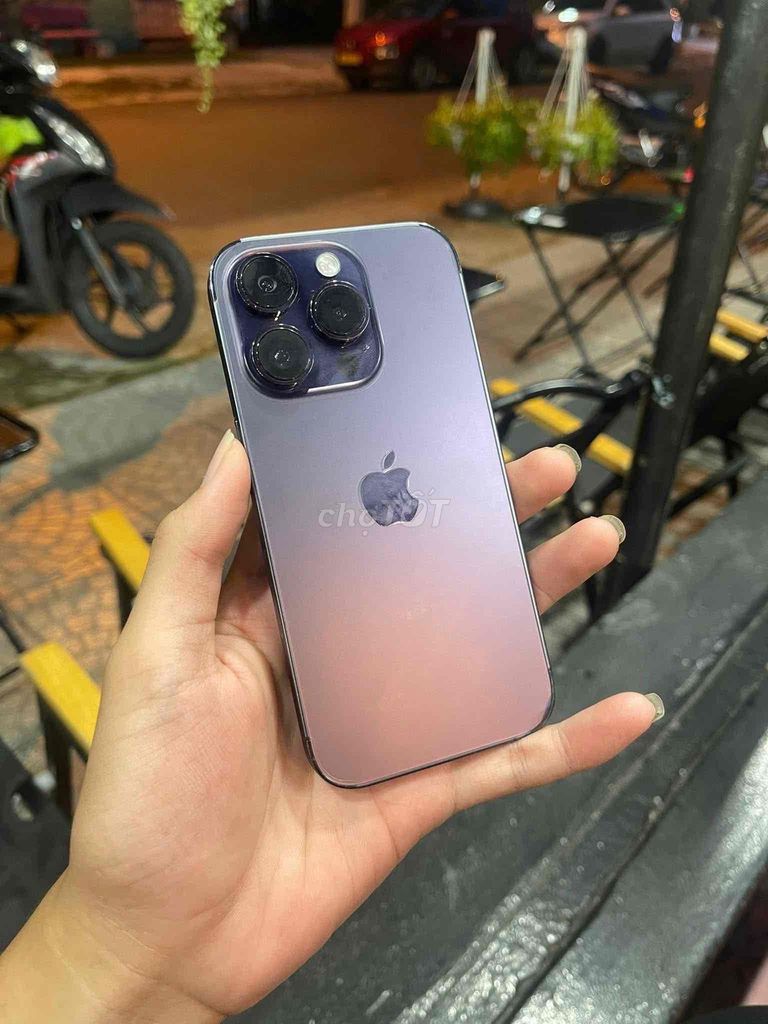 iPhone 14 Pro. Mua bán Điện thoại tại Quận Bình Tân Tp Hồ Chí Minh được đăng bởi Lê Tiến hình 1