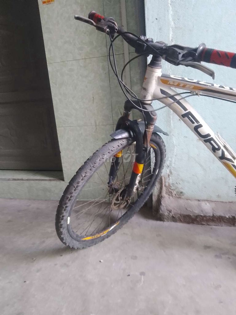 Fury MTB khung nhôm size 27. Mua bán Xe đạp tại Huyện Đức Hòa Long An được đăng bởi Thanh ly hình 2
