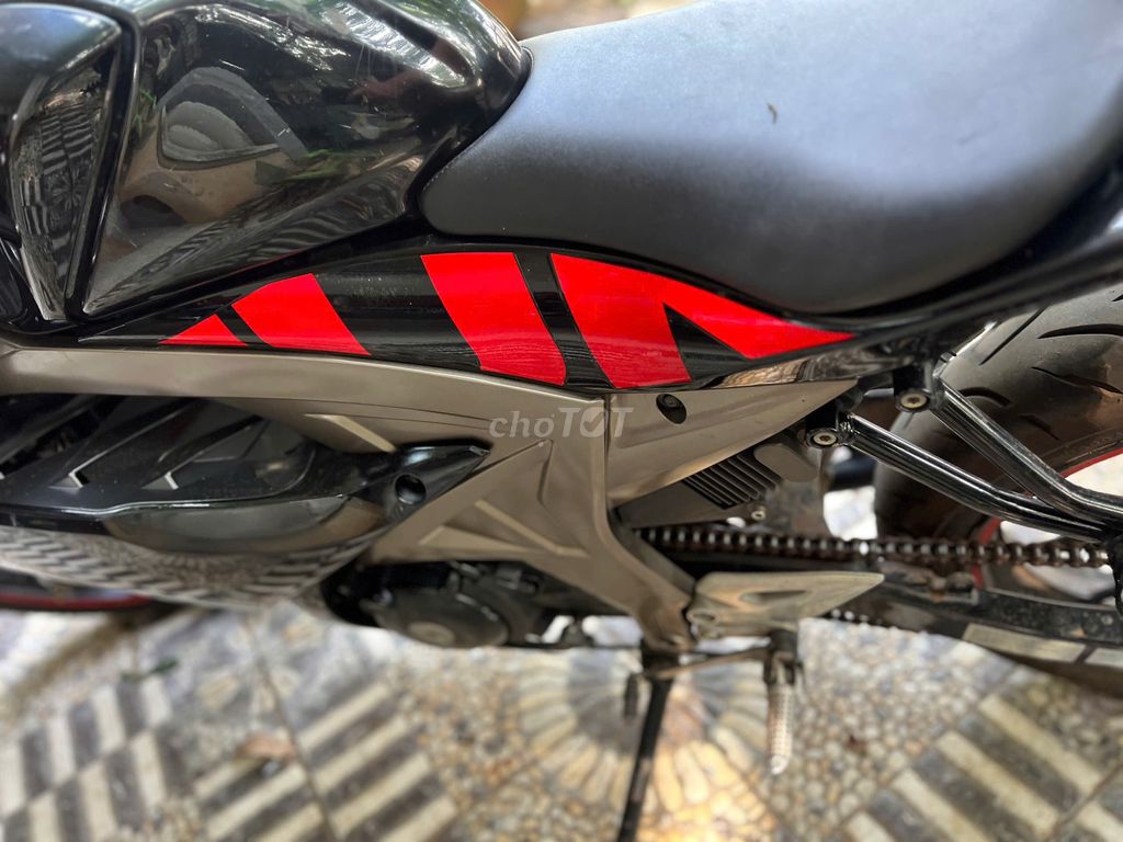 Suzuki GSX 2017 Đen Đỏ. Mua bán Xe máy tại Huyện Trảng Bom Đồng Nai được đăng bởi cửa hàng xe máy u kiệt hình 3