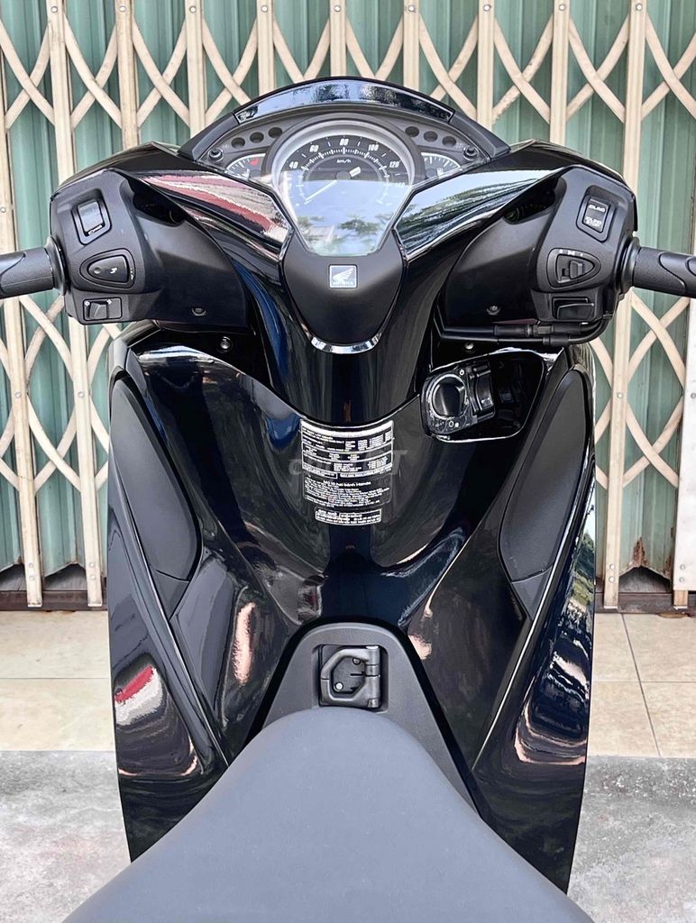 SH 150 ABS 2018 biển 079.39. Mua bán Xe máy tại Thành phố Vũng Tàu Bà Rịa - Vũng Tàu được đăng bởi Cao Trí hình 17