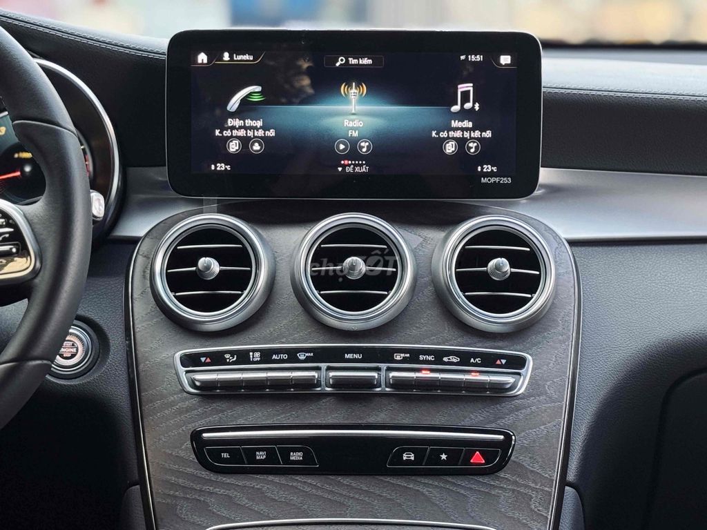 Mercedes Benz GLC 2021 200 4Matic - 43500 km. Mua bán Ô tô tại Quận Bình Tân Tp Hồ Chí Minh được đăng bởi Huỳnh Thiên Bảo hình 10