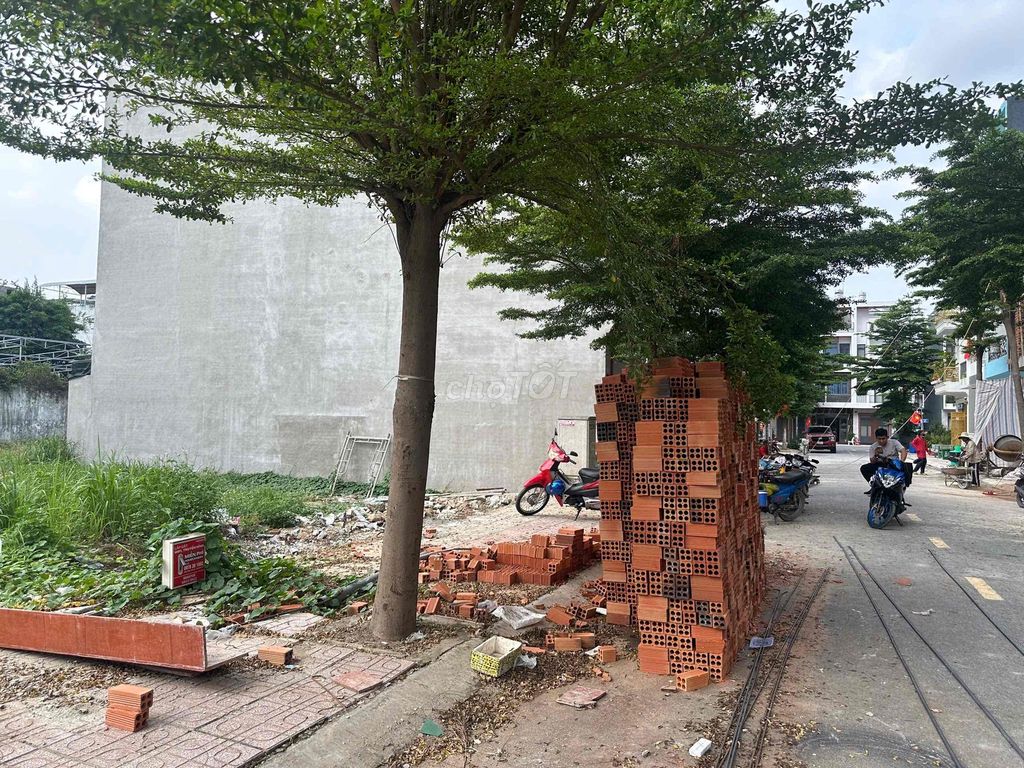 BÁN ĐẤT KDC LỘC PHÁT VỊ TRÍ ĐẸP THUẬN GIAO BAO GIÁ MỀM TOÀN KHU. Mua bán Đất tại Thành phố Thuận An Bình Dương được đăng bởi Bùi Thuỳ Dương hình 2