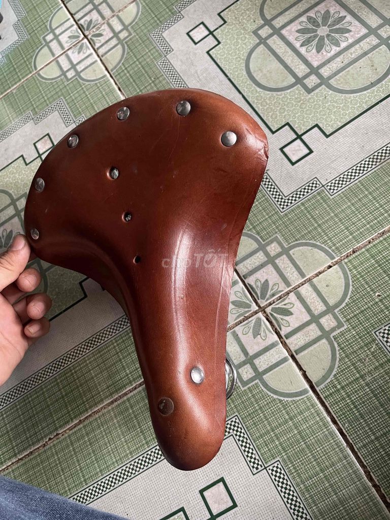 yên xe cổ. Mua bán Phụ tùng xe tại Quận 7 Tp Hồ Chí Minh được đăng bởi Bán đủ thứ  hình 4